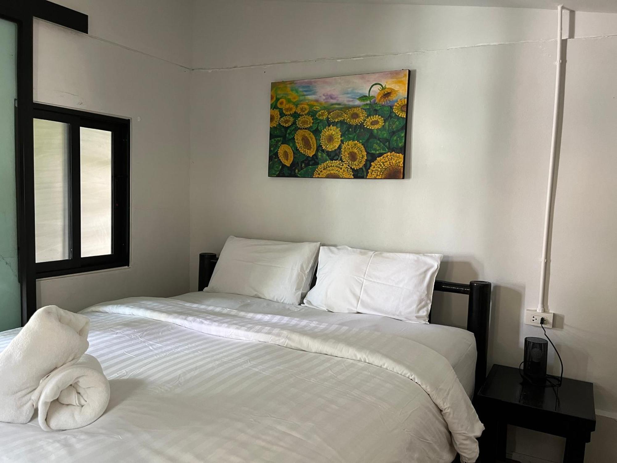 Namthip Homebeach Baan Tai Exteriör bild